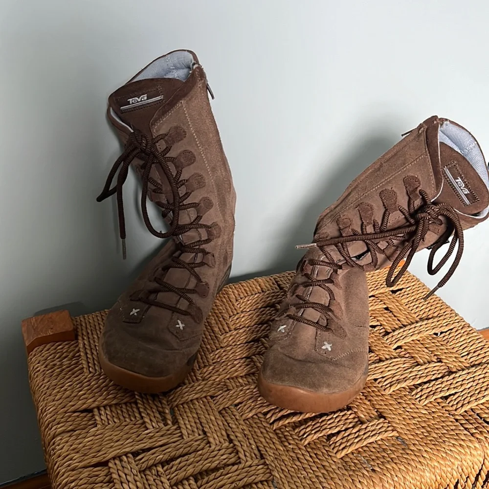 TEVA Hiking Boots - Picture 1 of 7